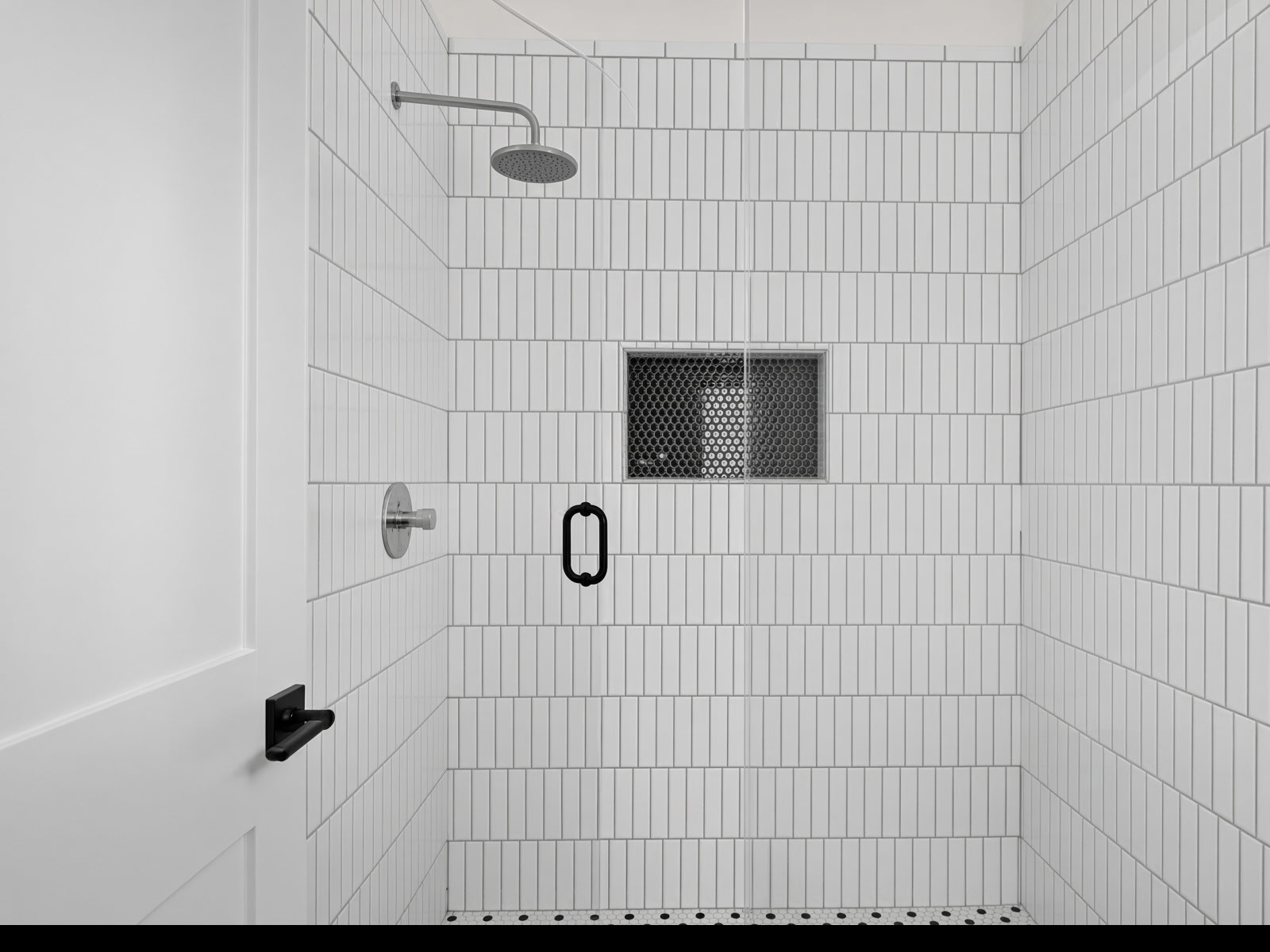 Vertical Stacked Artisan Subway Shower with Black Penny Round Mosaic Niche & Floor